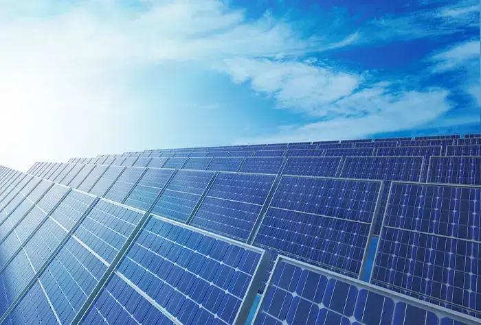 GERACAO-DE-ENERGIA-SOLAR-CRESCE-4-6-NO-BRASIL-EM-AGOSTO