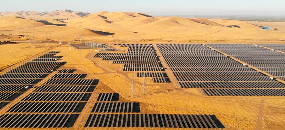 COM-PROMESSA-DE-COPA-DO-MUNDO-CARBONO-ZERO-CATAR-INAUGURA-USINA-SOLAR-DE-800-MW